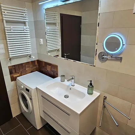 Jacuzzi Tuscany Terrace Free Parking Apartman Budapest