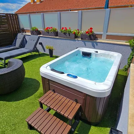 Jacuzzi Tuscany Terrace Free Parking 布达佩斯