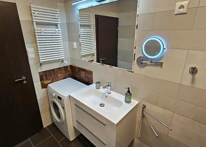 Jacuzzi Tuscany Terrace Free Parking شقة بودابست